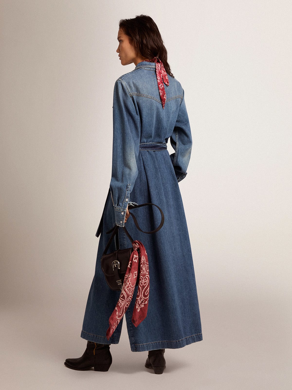 Vestito chemisier in denim Collezione Golden con cintura in vita
