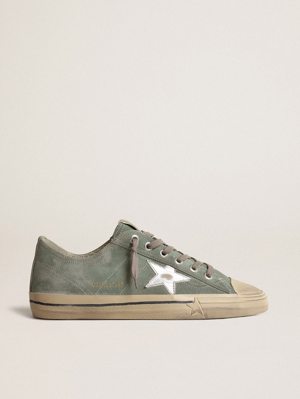 V-Star in suede verde militare con stella in pelle laminata