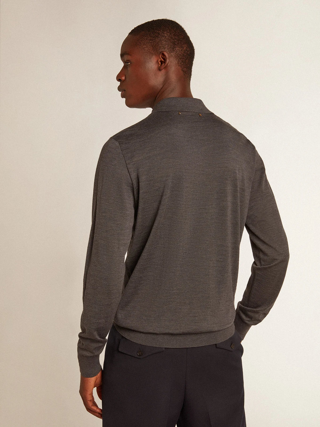 Polo maniche lunghe da uomo in lana merino di colore grigio