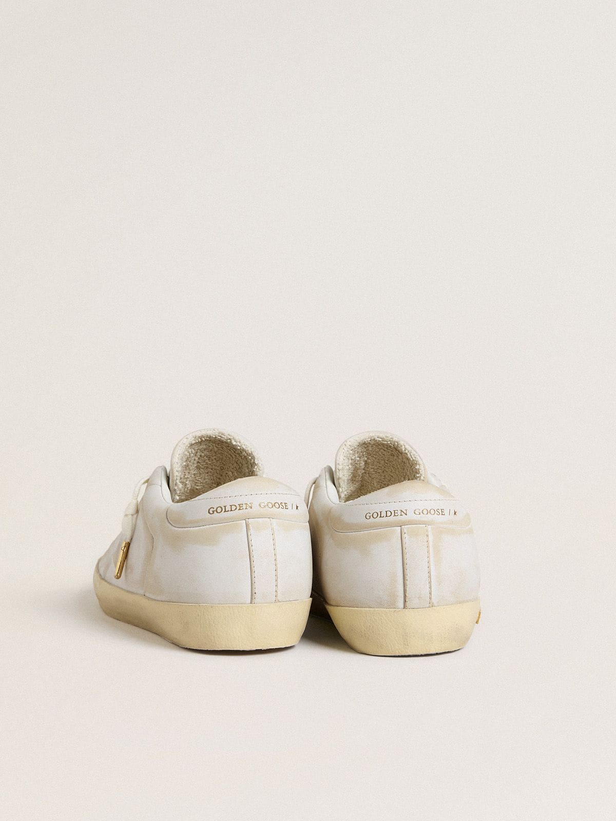 Women’s Super-Star with white leather star and heel tab with lived-in effect
