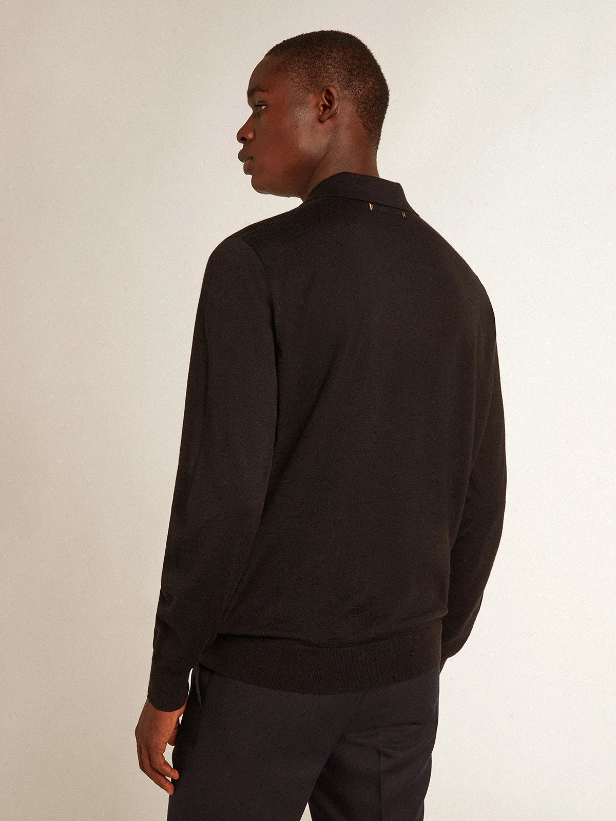 Polo maniche lunghe da uomo in lana merino di colore nero