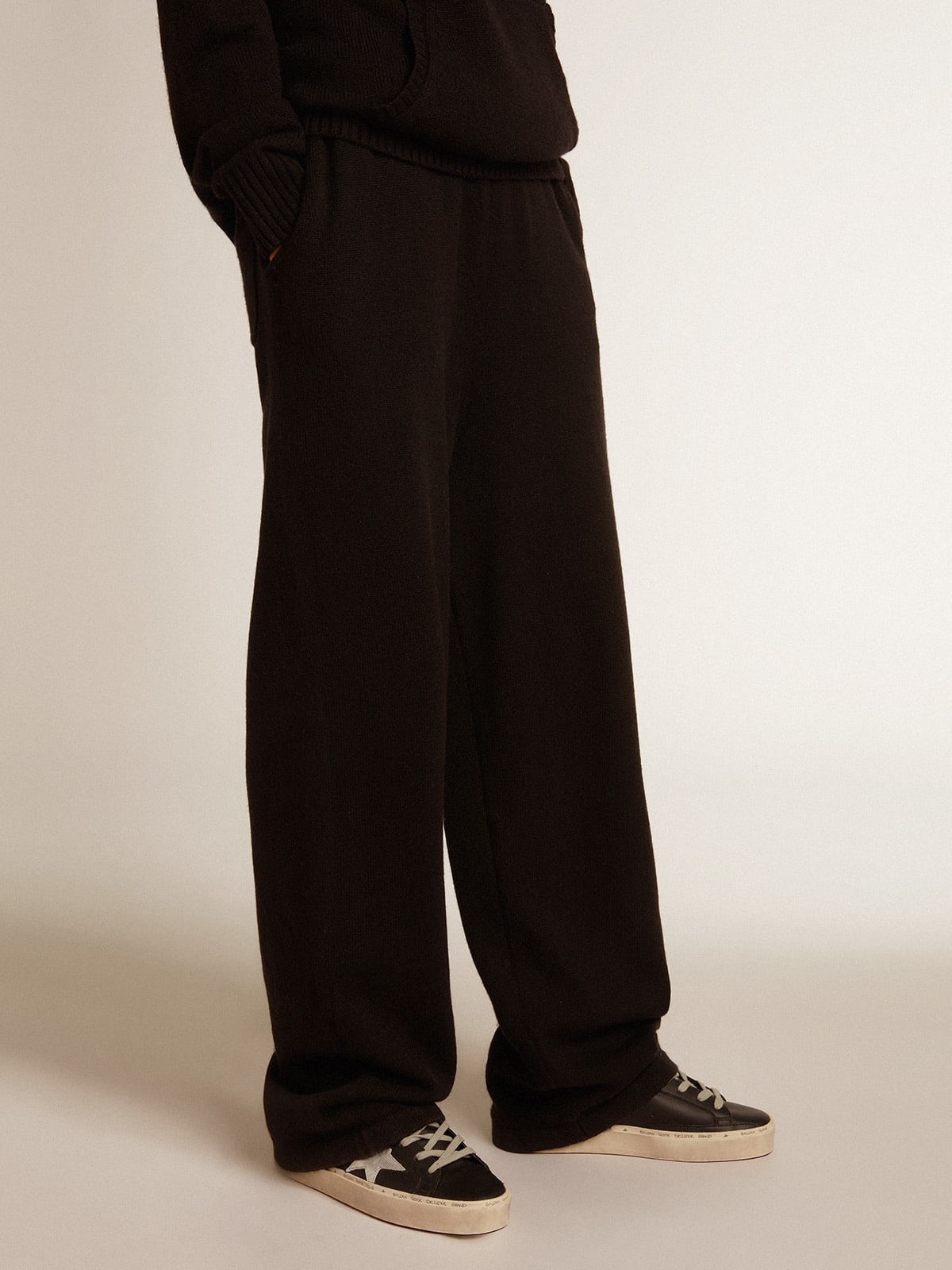 Pantalone jogging donna misto cashmere di colore nero