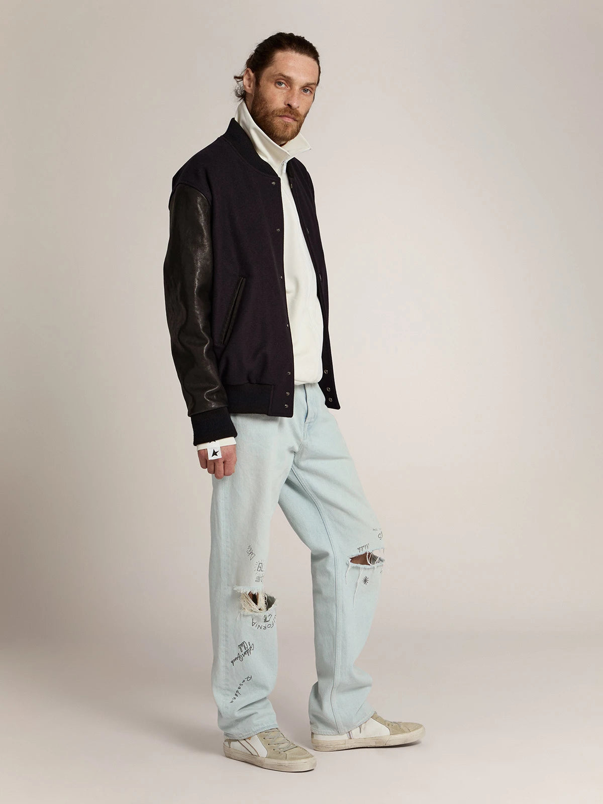 Giacca bomber in lana blu scuro e maniche in pelle distressed