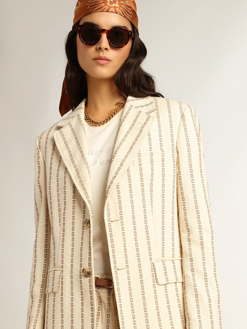 Blazer monopetto in cotone color panna con motivo jacquard