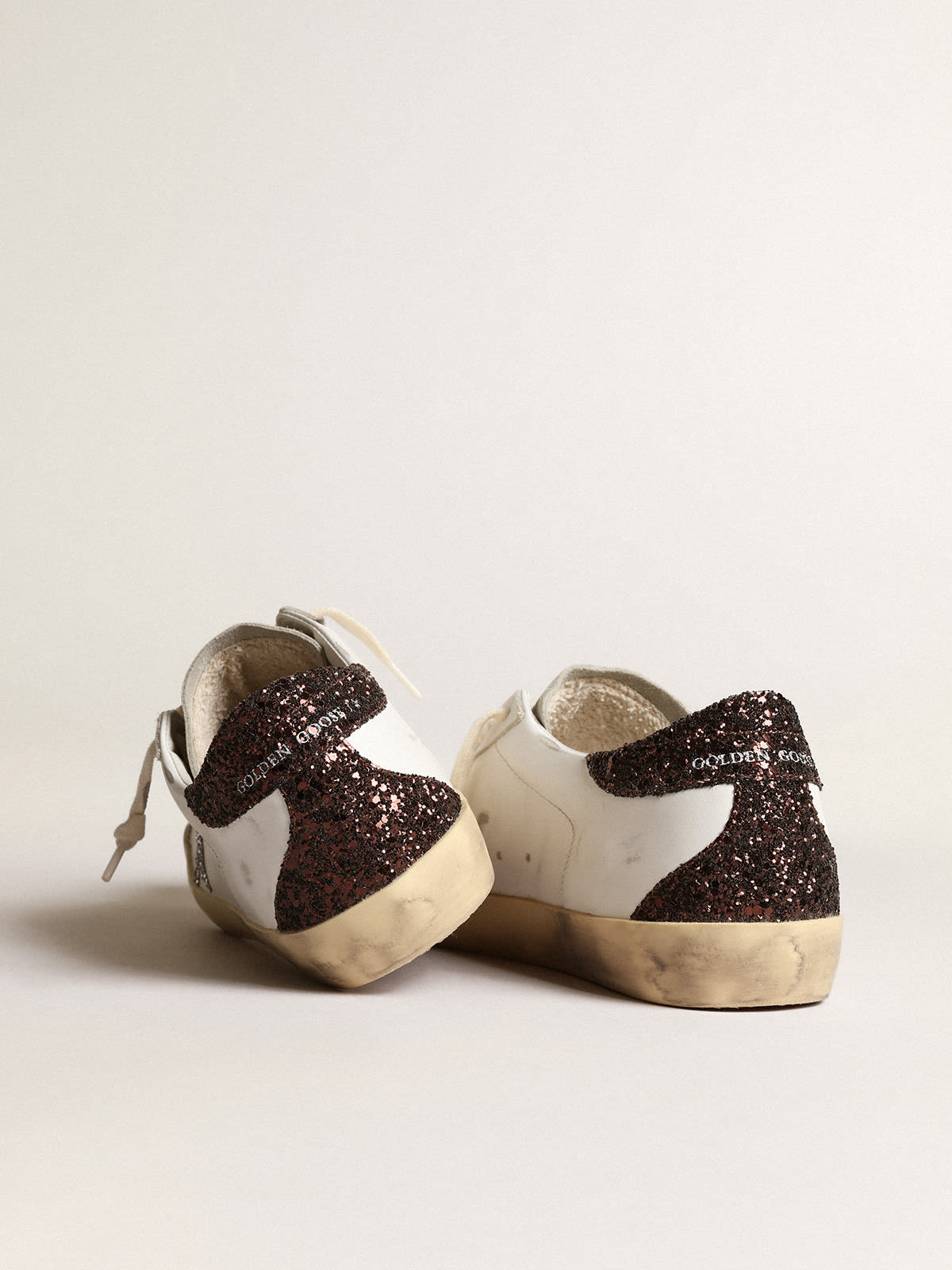 Super-Star con stella argento e talloncino in glitter marroni