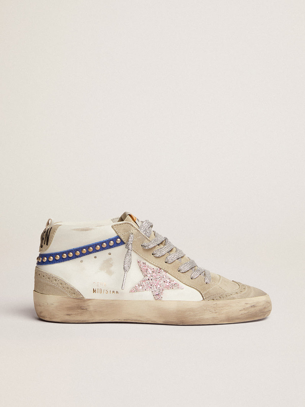 Sneaker Mid Star LTD con stella in glitter bianchi e rosa e virgola in pelle blu con borchie color oro