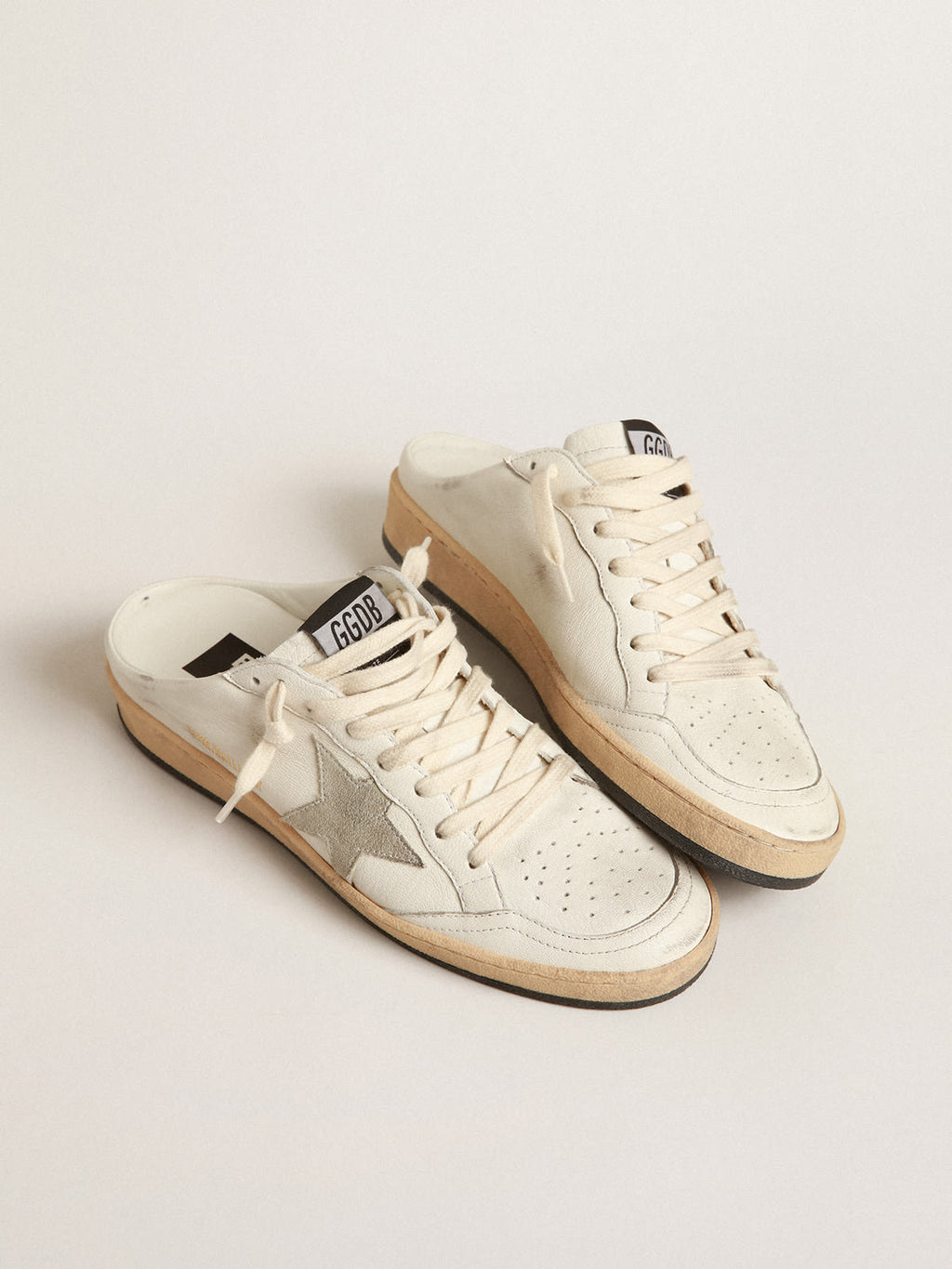 Ball Star Sabot in nappa con stella in suede grigio ghiaccio